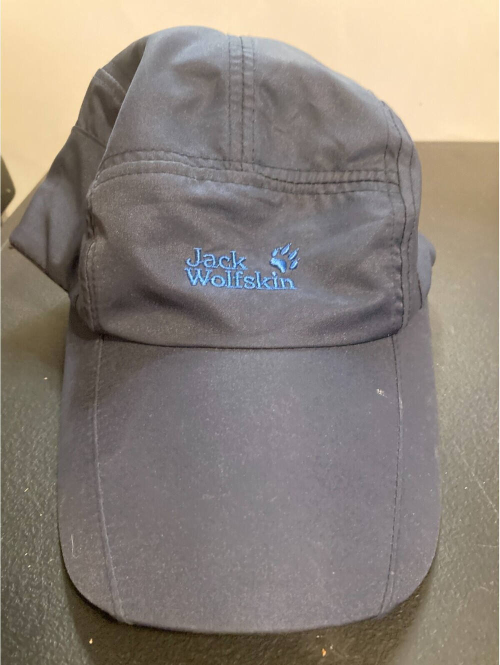 Jack Wolfskin Strapback Hat / Cap Gray